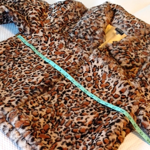 ☀️Cejon Faux Fur Jacket, Cropped - Picture 3 of 5